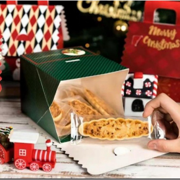 

✨NEW✨ -Christmas Hampers 10Pc Kotak Box Natal Coklat Cookies Cupcake Permen - Merah- 1.1.23