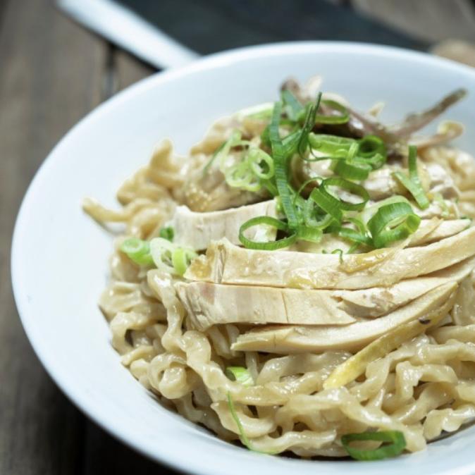 

Bakmi Karet Ayam Kampung Frozen (Isi 1 Porsi)