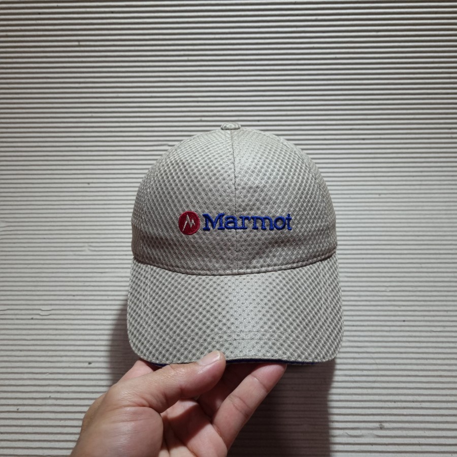 topi outdoor marmot second