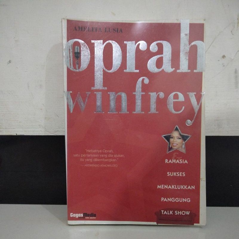 

BUKU OPRAH WINFREY RAHASIA SUKSES MENAKLUKAN PANGGUNG TALK SHOW