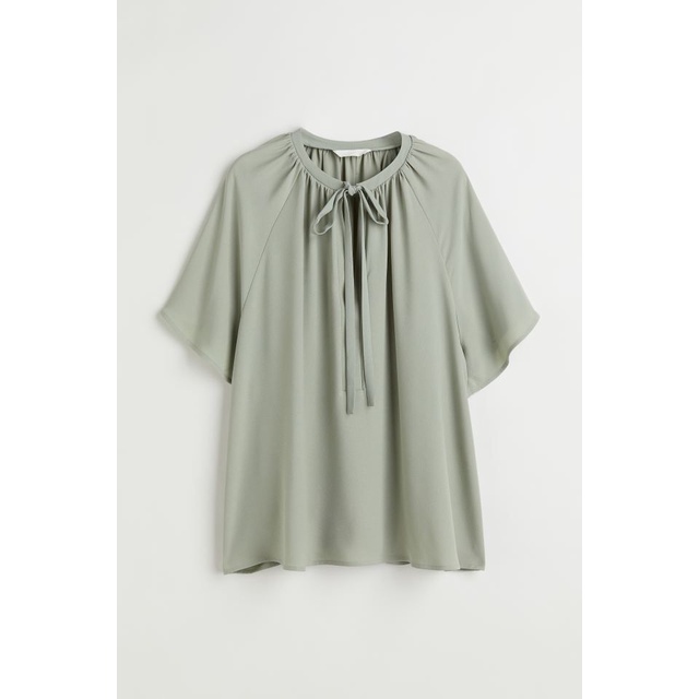 H&amp;M Short-sleeved Tie Blouse