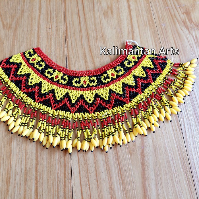 Kalung Teratai Pundak Dayak / Rompi Bahu Dayak Anak 021