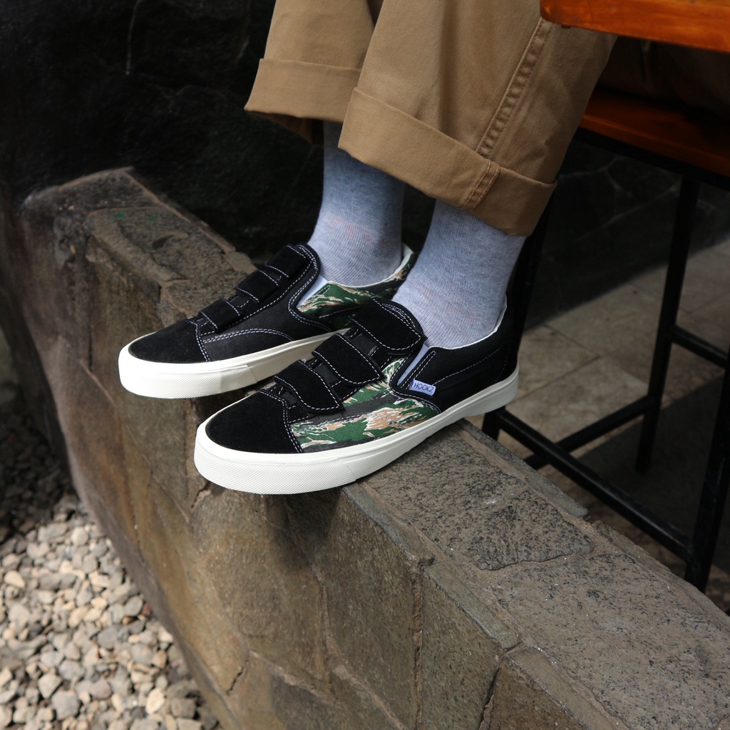 HOOKZ.INC - SEPATU SLIP ON VLCRO TIGER CAMO GREEN | VLCRO | TIGER CAMO GREEN | ORIGINAL 100%