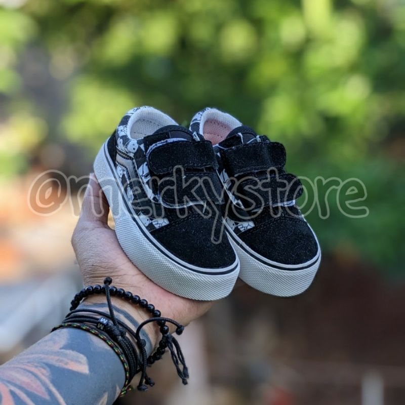 SEPATU ANAK ANAK OS CATUR SNOOPY VELCRO (PEREKAT)