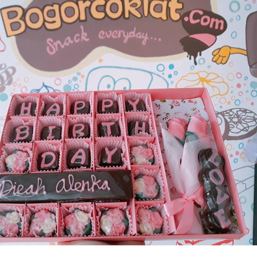 

✪ Kado Coklat Ultah Sekat Blok 25+Buket ➽