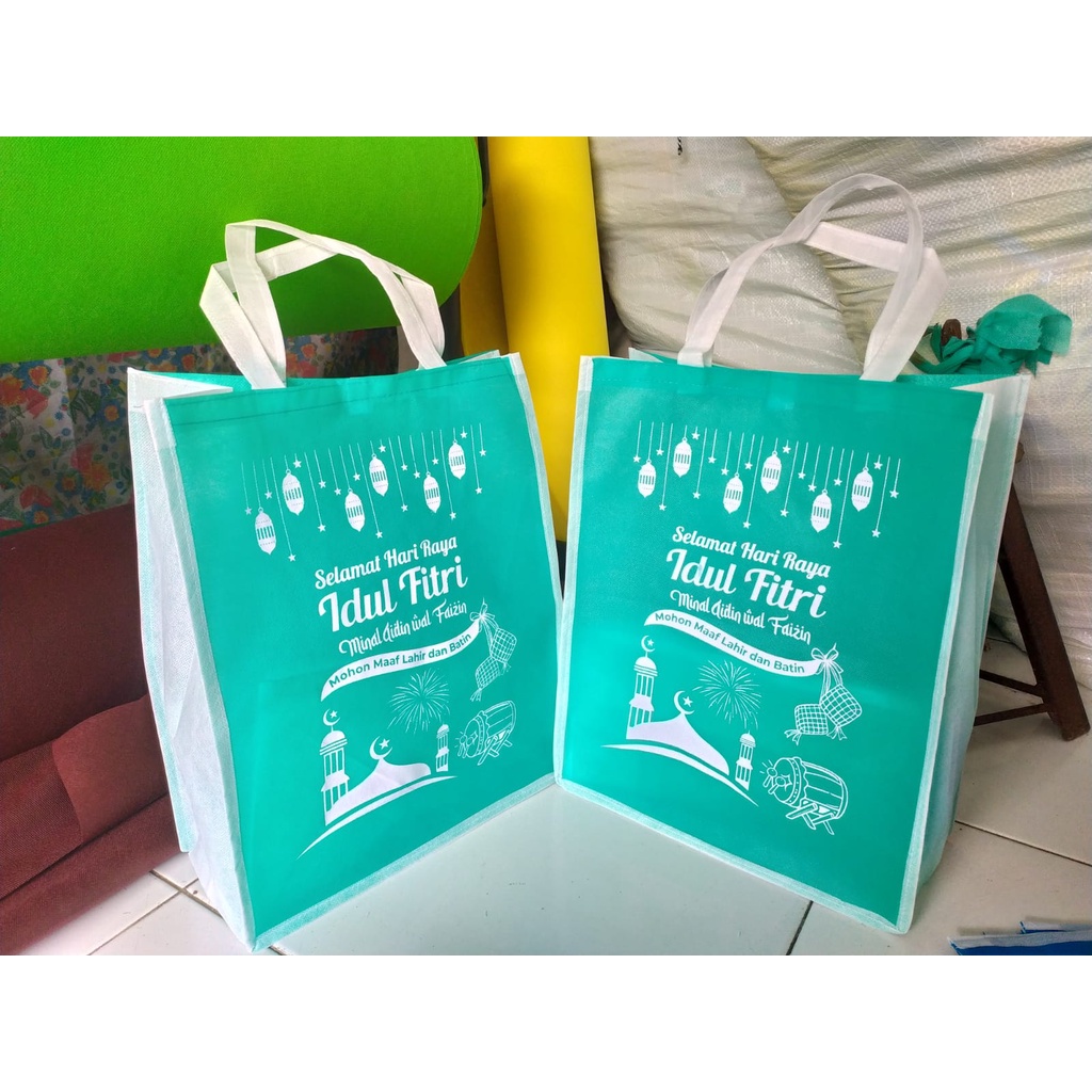 

Tas Parcel Lebaran Ready Bahan Kain Ramah Lingkungan Muat Banyak Berkualitas Murah dan Cepat