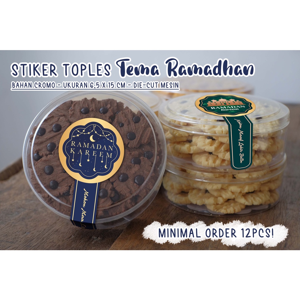 

[MINIMAL ORDER 12PCS dan Berlaku Kelipatan] - Stiker Toples Model Bentuk Bulat + Pita - Tema Ramadhan / Idul Fitri / Lebaran - Stiker Toples / Hampers / Box - Stiker Kue Lebaran