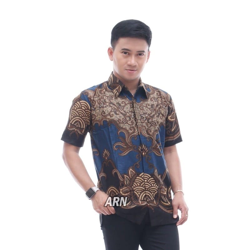 Kemeja batik lengan pendek motif wolak walik