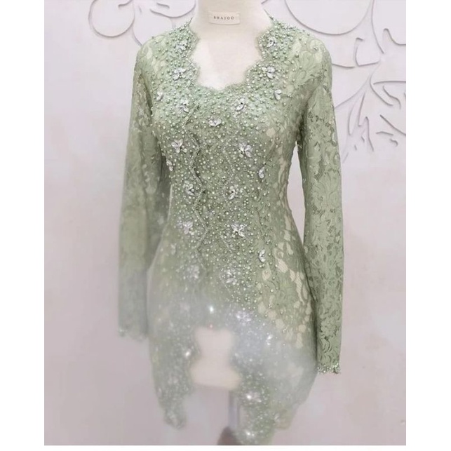 Kebaya Akad Nikah Panjang belum payet