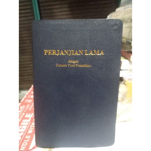 PERJANJIAN LAMA DENGAN CATATAN VERSI PEMULIHAN