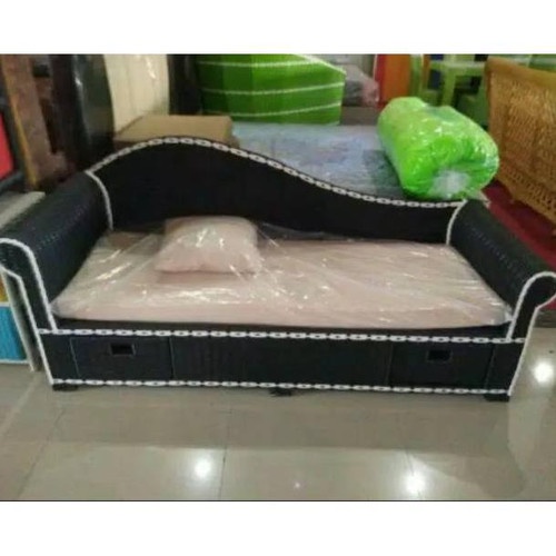 Kursi Sofa Santai Lige Rotan Sintetis