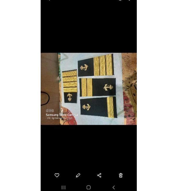 

Best Feedback epolet jangkar pita emas pelaut