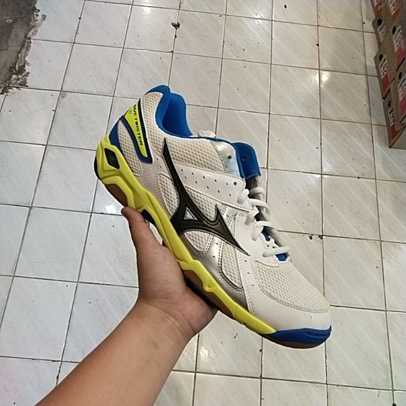 Mizuno Sepatu Volly Twister 4 Original