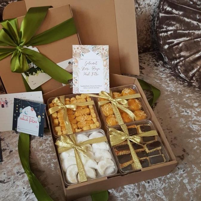 

PARSEL RAMADHAN TERBAIK HAMPERS LEBARAN KUE KERING / PARCEL RAMADHAN IDUL FITRI / EL09I09A82L
