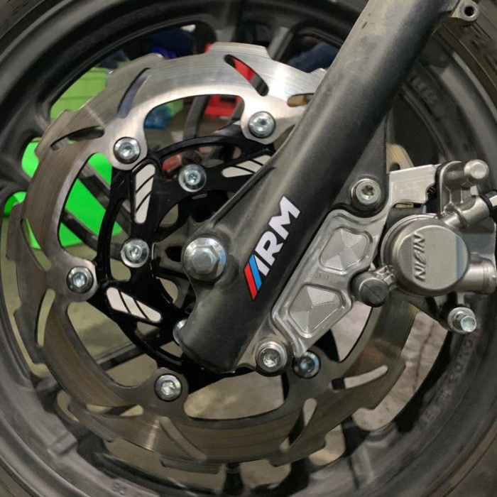 Adaptor Piringan Cakram Tiger Revo Di Vario 150 Baut 5 #Original