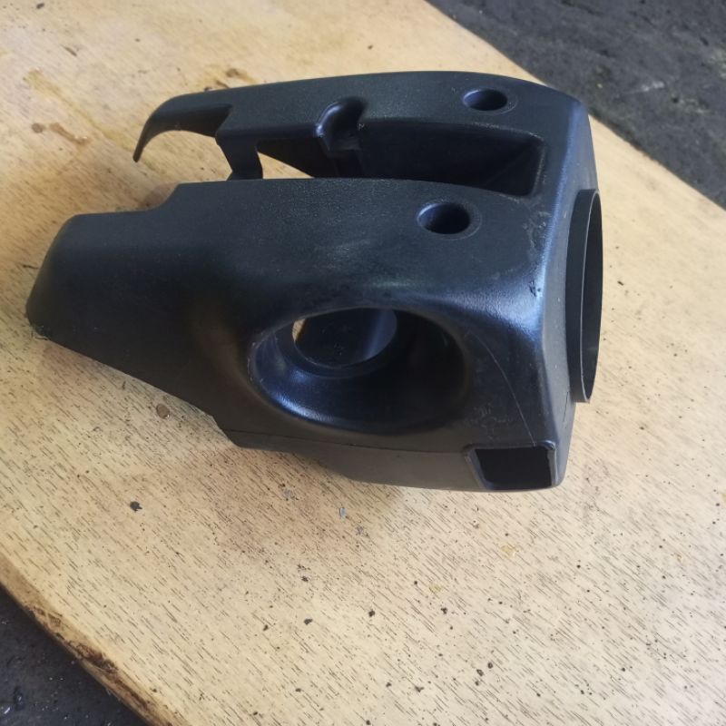 cover tutup saklar switch kombinasi bawah stir Mazda 323 Familia Lantis