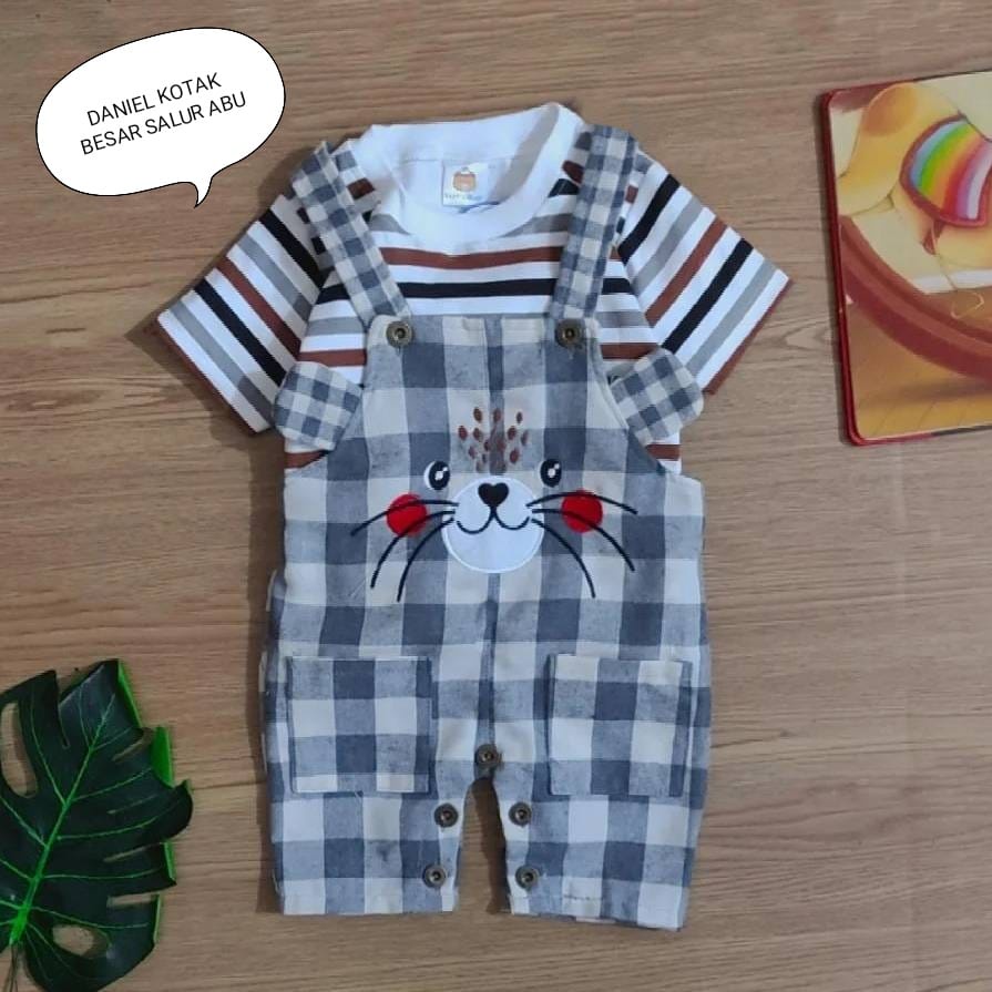 Setelan Overall Anak Bayi Laki-laki Motif Daniel Kotak Estimasi Usia 3-12 Bulan