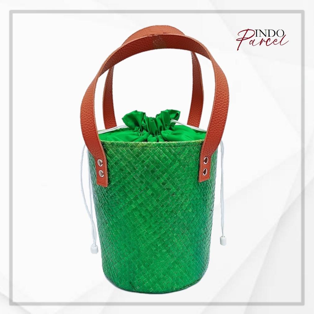 

INDOPARCEL - TAS ANYAMAN TAS PARSEL TOPLES 3 TAS HAMPERS TAS KERANJANG ANYAMAN PARCEL KERANJANG TALI KULIT GIFT GOODIE BAG KERANJANG PARCEL .