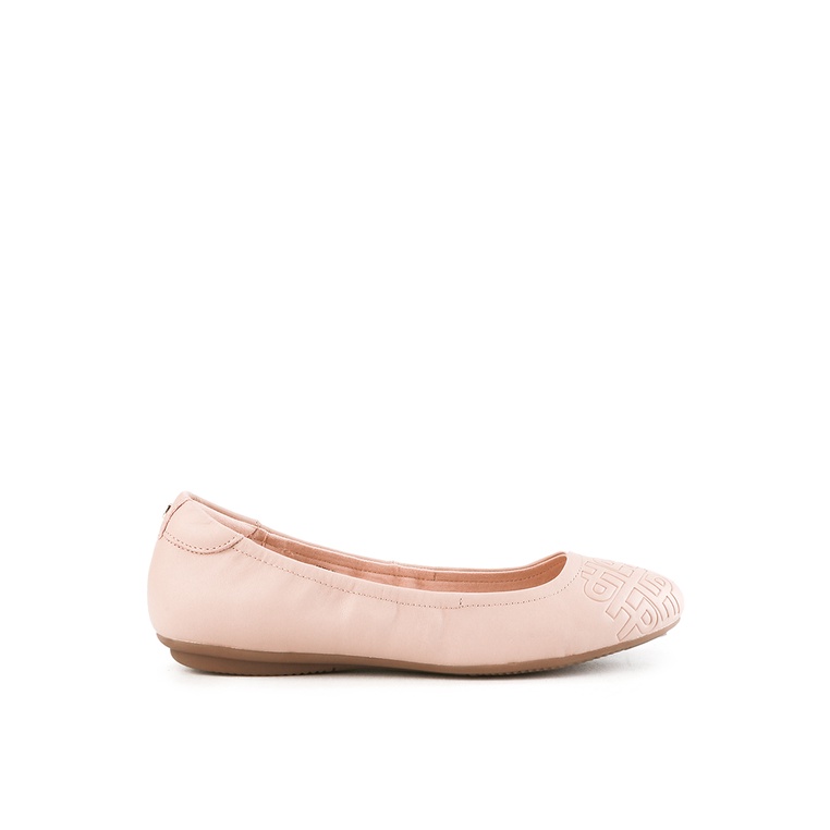 Sepatu Flat Hush Puppies Original untuk daily casual look dengan nuansa pastel Flatform Traveling Ka