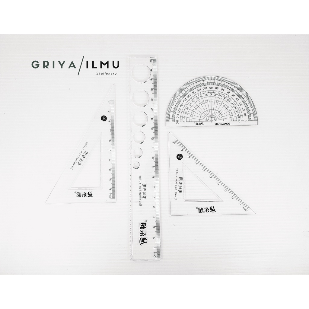 

Penggaris Set 4 Pcs (018026)