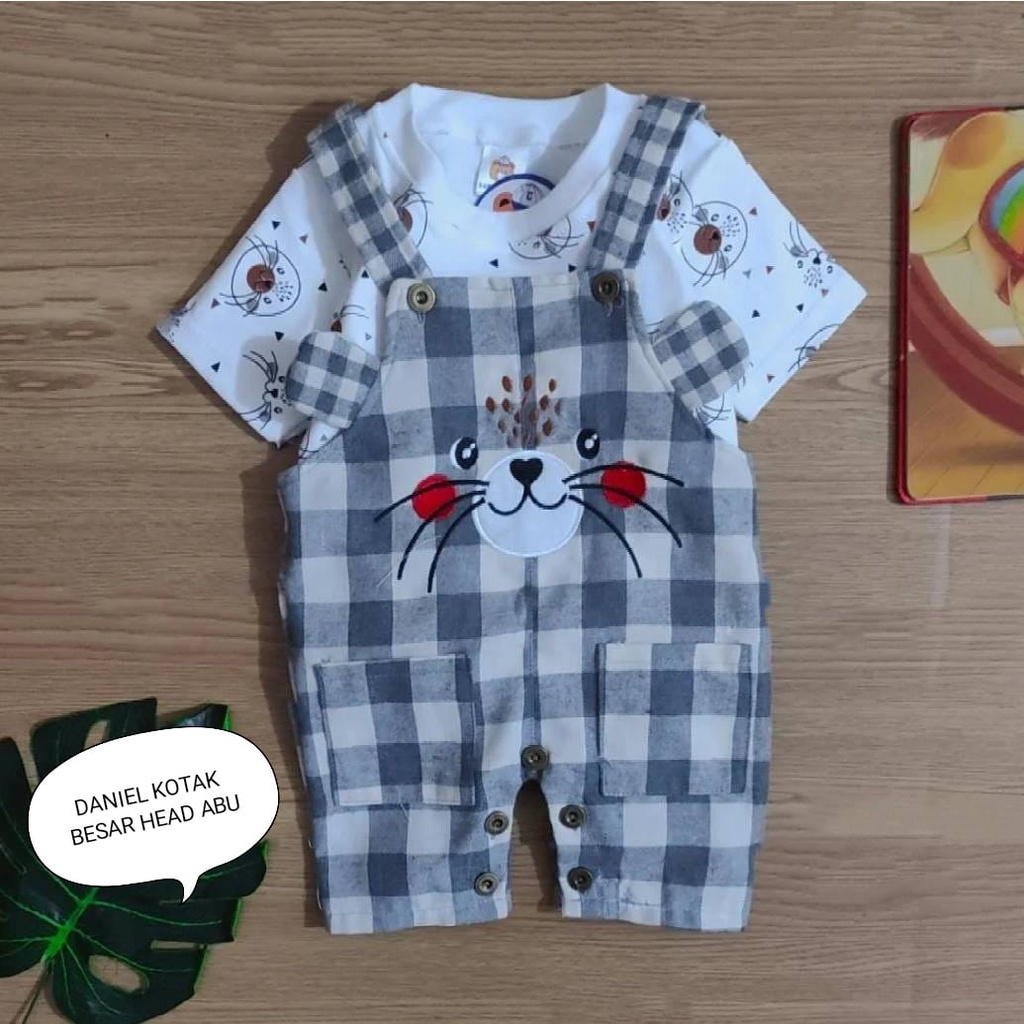 Setelan Overall Anak Bayi Laki-laki Motif Daniel Kotak Estimasi Usia 3-12 Bulan