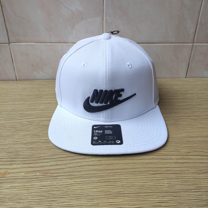 Topi Nike Pro Futura Snapback