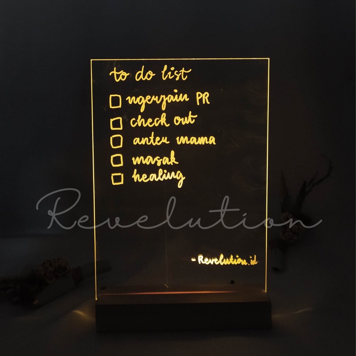 

NOTE BOARD AESTHETIC Papan Tulis Akrilik Revelution | Kado Hiasan Unik