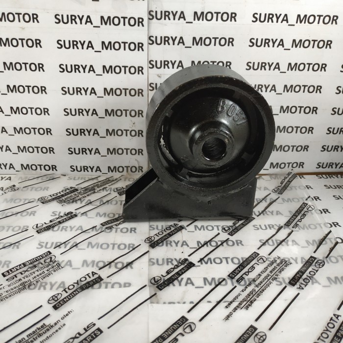 Pangkon Mesin /Dudukan Mesin Depan Corona Twincam / St171 Asli Thailan Sae