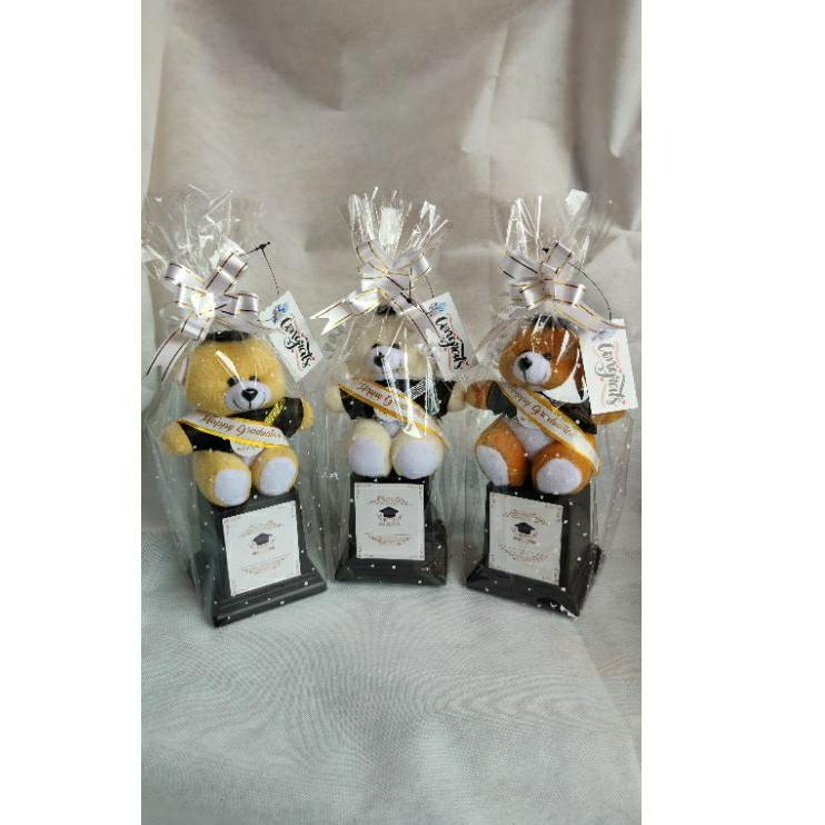 >D2289) ⭐⭐⭐⭐⭐ PIALA BONEKA/ TROPHY WISUDA/HADIAH WISUDA/Piala boneka/ BONEKA MURAH/ BONEKA WISUDA