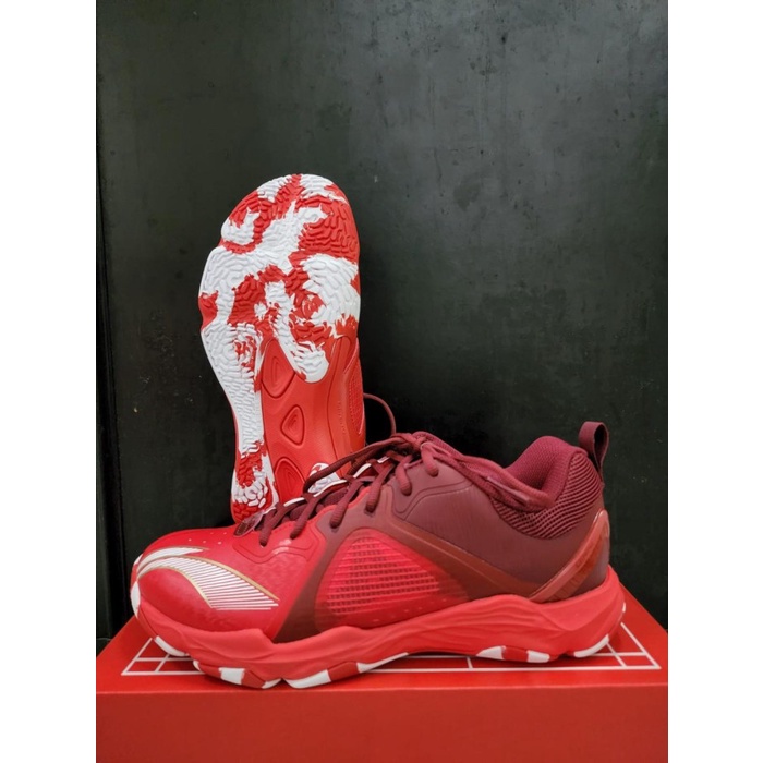 {MentariStore} SEPATU BULUTANGKIS LINING RANGER VI LITE ORIGINAL - F RED/ B RED 41 2/3 Diskon