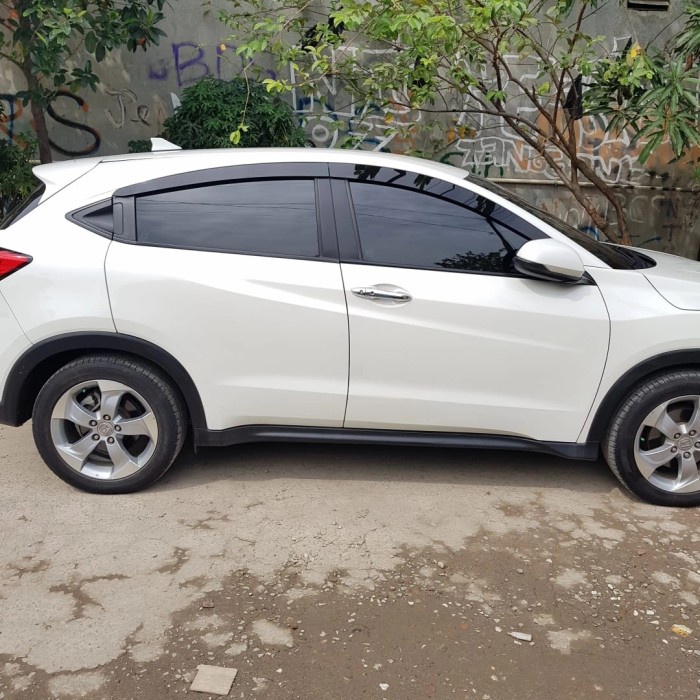 Talang Air Mobil Honda HRV Slim 3M - HRV gen1