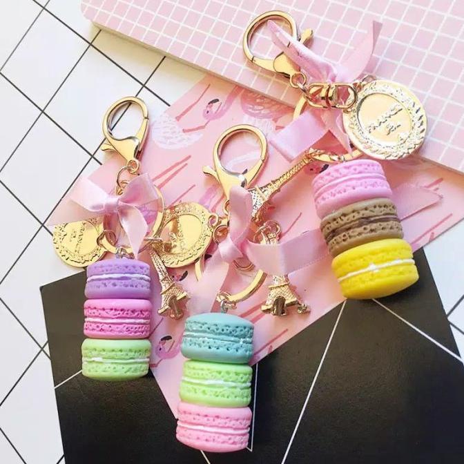 Laduree keychain Gantungan kunci macaroon ladure paris Eiffel rainbow