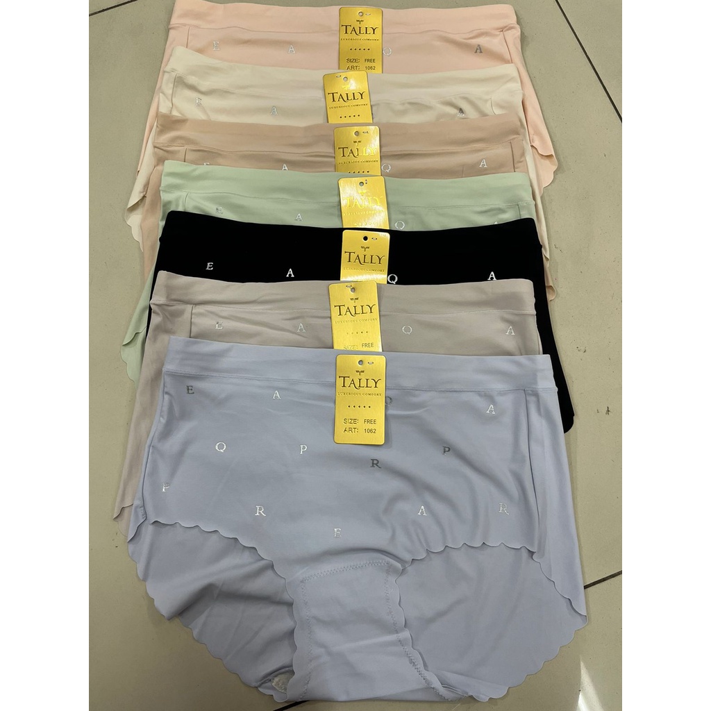 CD CELANA DALAM 1062 TALLY SEAMLESS MOTIF HURUF TERBARU - TALLY CD CELANA DALAM SEAMLESS 1062 | FREE SIZE | FIT XL | BAHAN SEAMLESS CELANA INI COCOK BUaT PAKE CELANA LENGGING CELANA KETAT BIAR GA KETARA