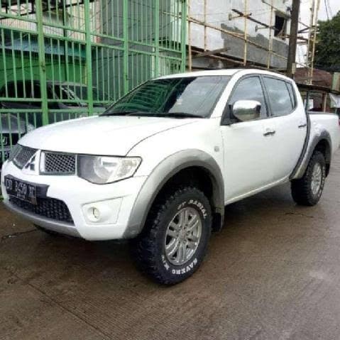 Talang Air Mobil Mitsubishi STRADA TRITON Slim 3M