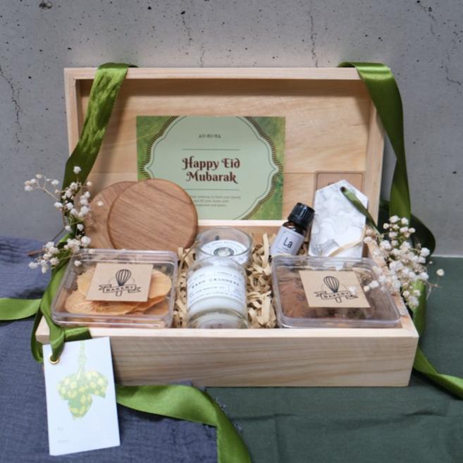 

Ready Stock Premium Lebaran/ Birthday Hamper