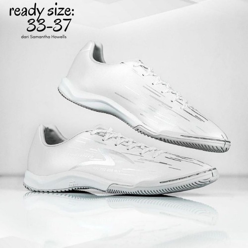 Sepatu Futsal Anak Specs Lightspeed Reborn IN Silver Junior Size 33-37