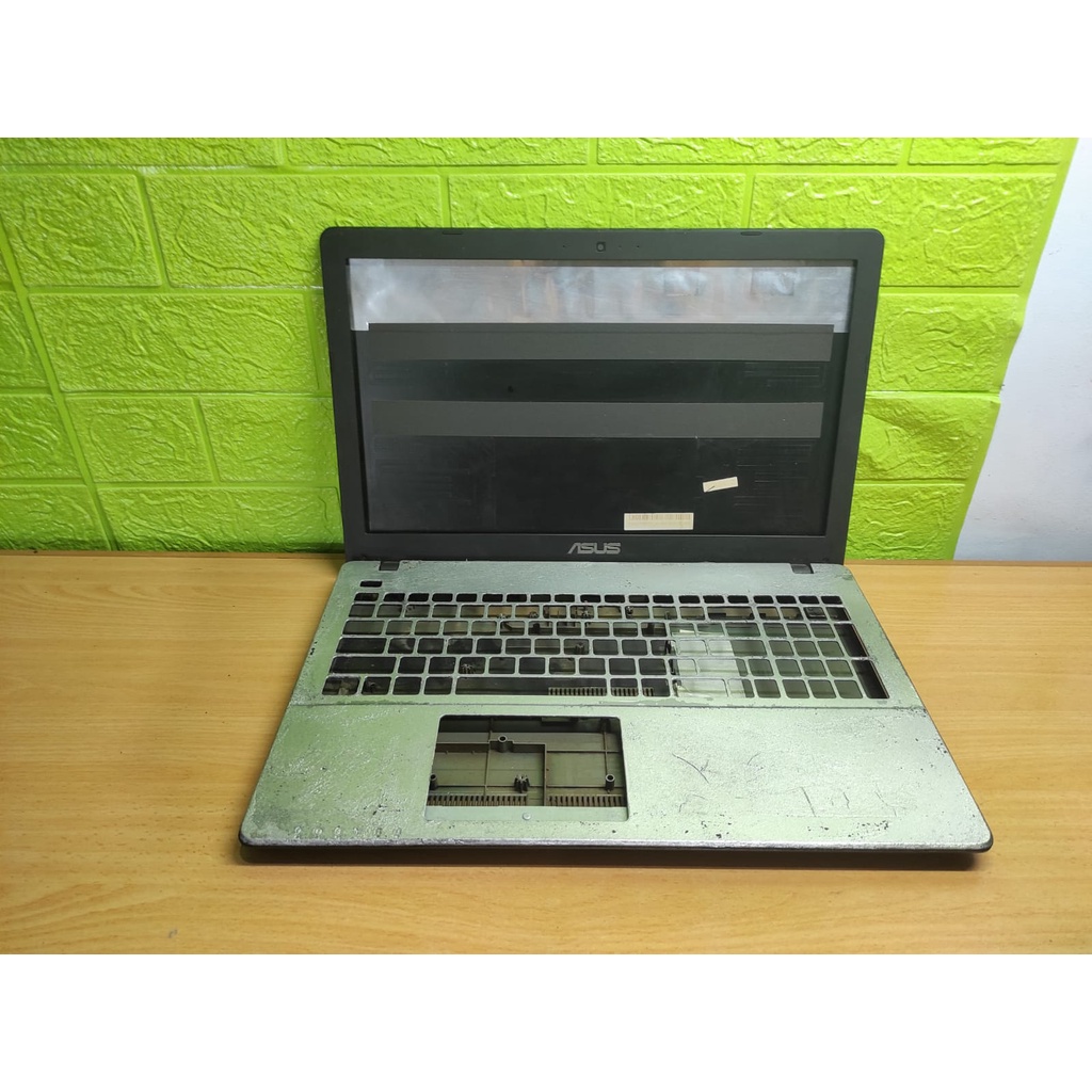 Kasing Casing Case Laptop Asus X550D