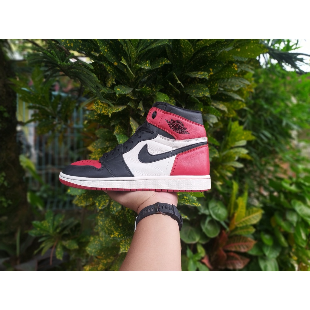 Air Jordan 1 High Bred Toe