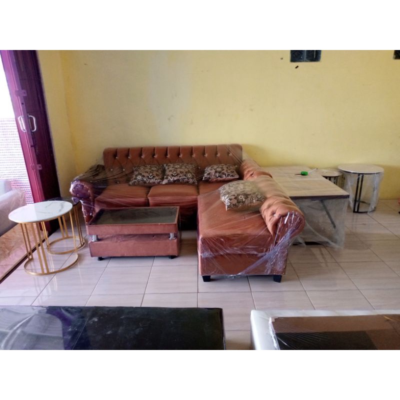 sofa L sudut kancing