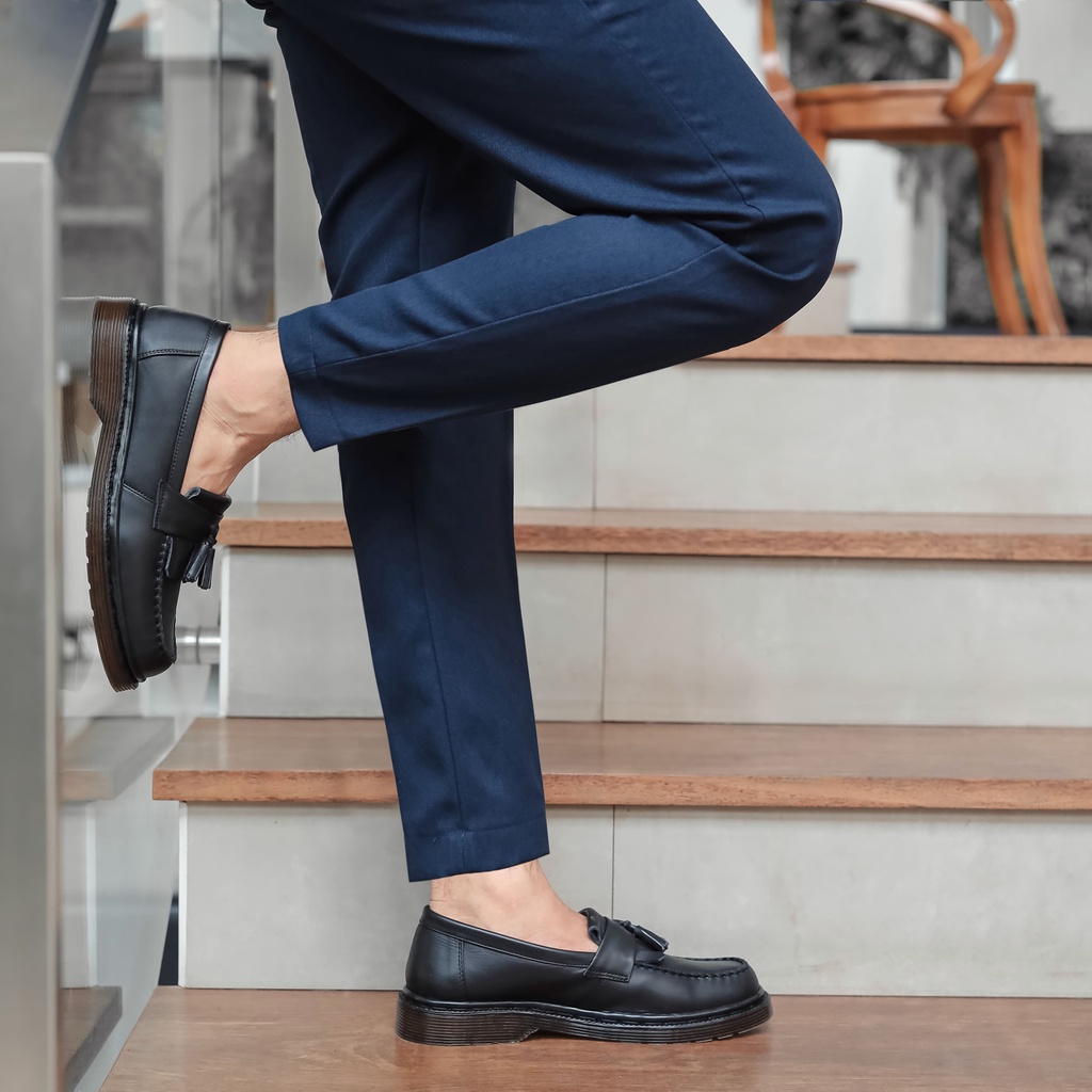 Gates Black Solid (Kulit Asli) - Sepatu Loafers Pria Casual Kulit Asli Formal Slip On Kerja Kuliah Loafer Kasual Original