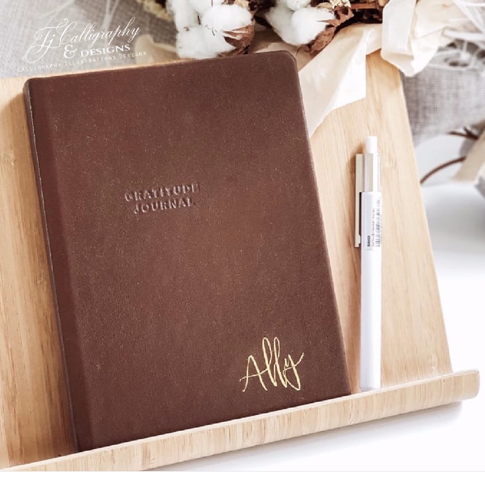 

Terlaris Thre Gratitude Journal + Custom Nama