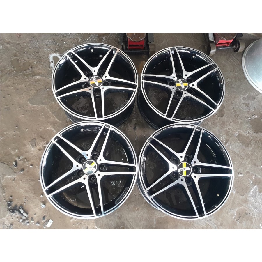Velg Mobil Bekas Ring 17 Baut 5 ROSTOCK HSR R17X8 5X112