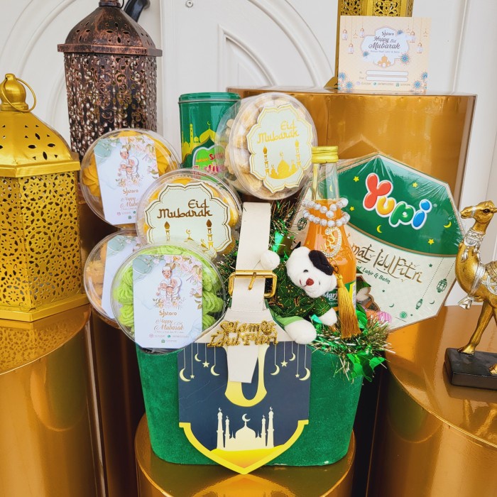 

PAKET BOX HAMPERS LEBARAN PARCEL IDUL FITRI RAMADHAN KUE KERING 193