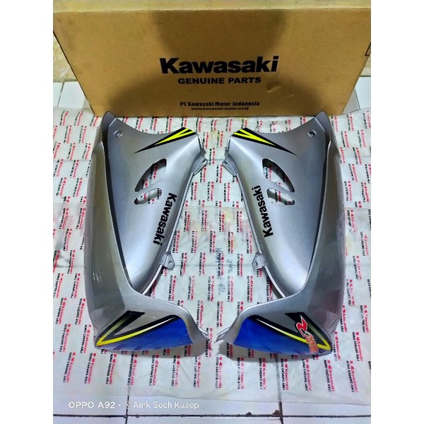 sayap blitz r silver striping biru