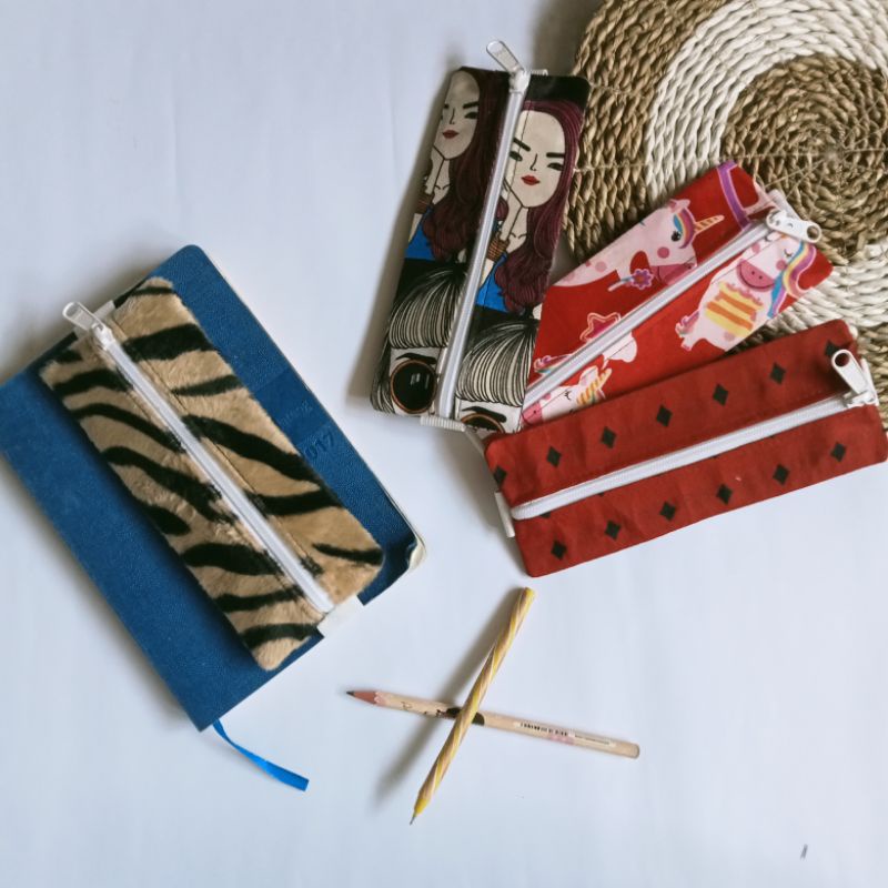 Tempat Pensil /Pouch/Simple Style/Unik