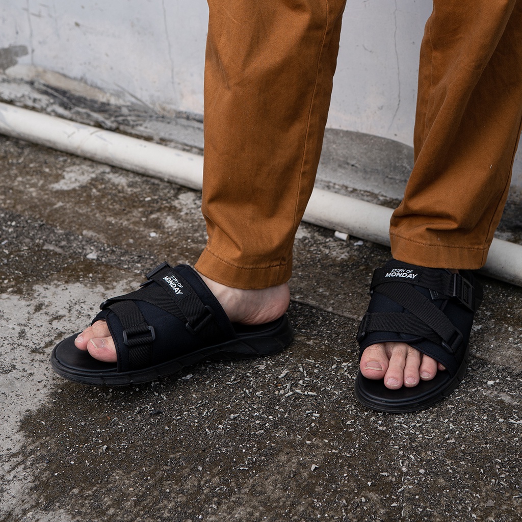 NOKO FULL BLACK |ManNeedMe x Monday| Sendal Pria Casual Sandal Gunung UNISEX ORIGINAL