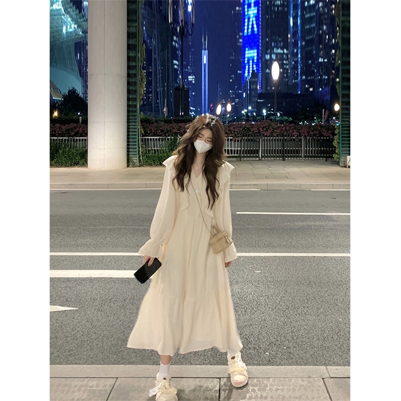 Red Kumikumi French style angin lembut V-neck dress mengacak-acak temperamen musim semi wanita rok mid-length pelangsing pinggang