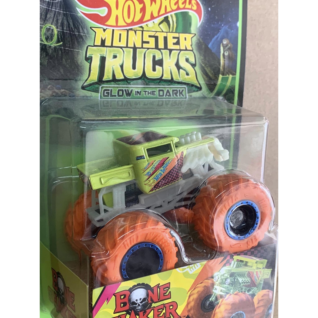 Hotwheels Monster Trucks Glow in the Dark Bone Shaker