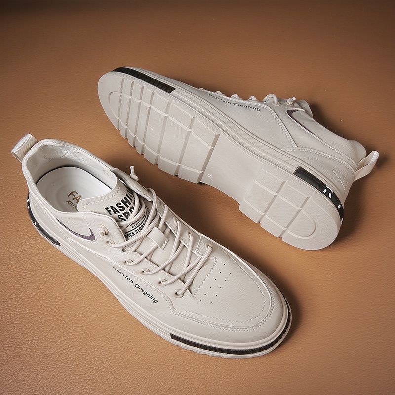 Highland Sepatu Sneakers Pria Fashion Comfort Style Sepatu Cowok Casual Trendy Jalan Travelling Kerja Kuliah KSC117