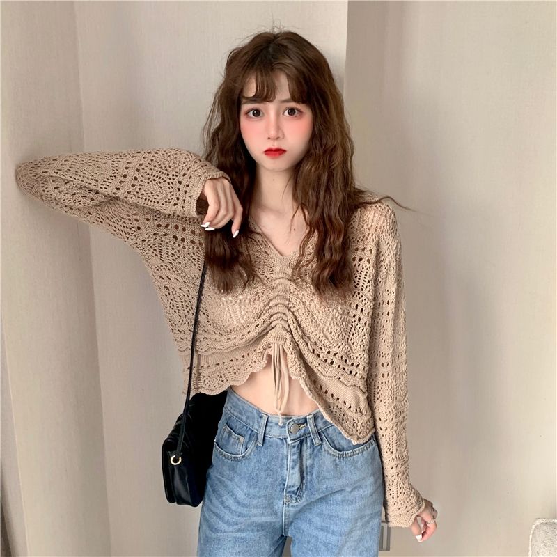 Red Xiaoxiangxiang Hollow V-Leher Lengan Panjang Rajutan Sweater Wanita 2021 Baru Musim Semi dan Musim Gugur Bagian Tipis Longgar Serut Sun Protection Top